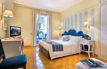 Hotel Terme Mareblu - mese di Aprile - Hotel Mareblu - Superior-Balcony-Garden-View_1